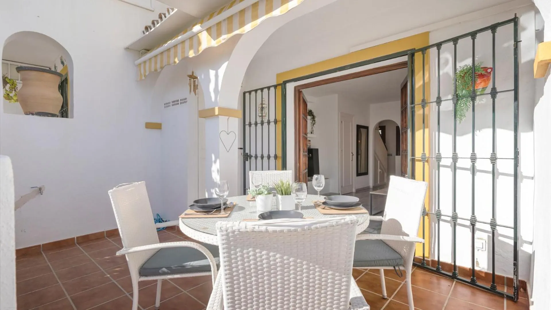 La Campana Apartment With Pool By Costarentals - Ref 60 Santa Fe de los Boliches Spain
